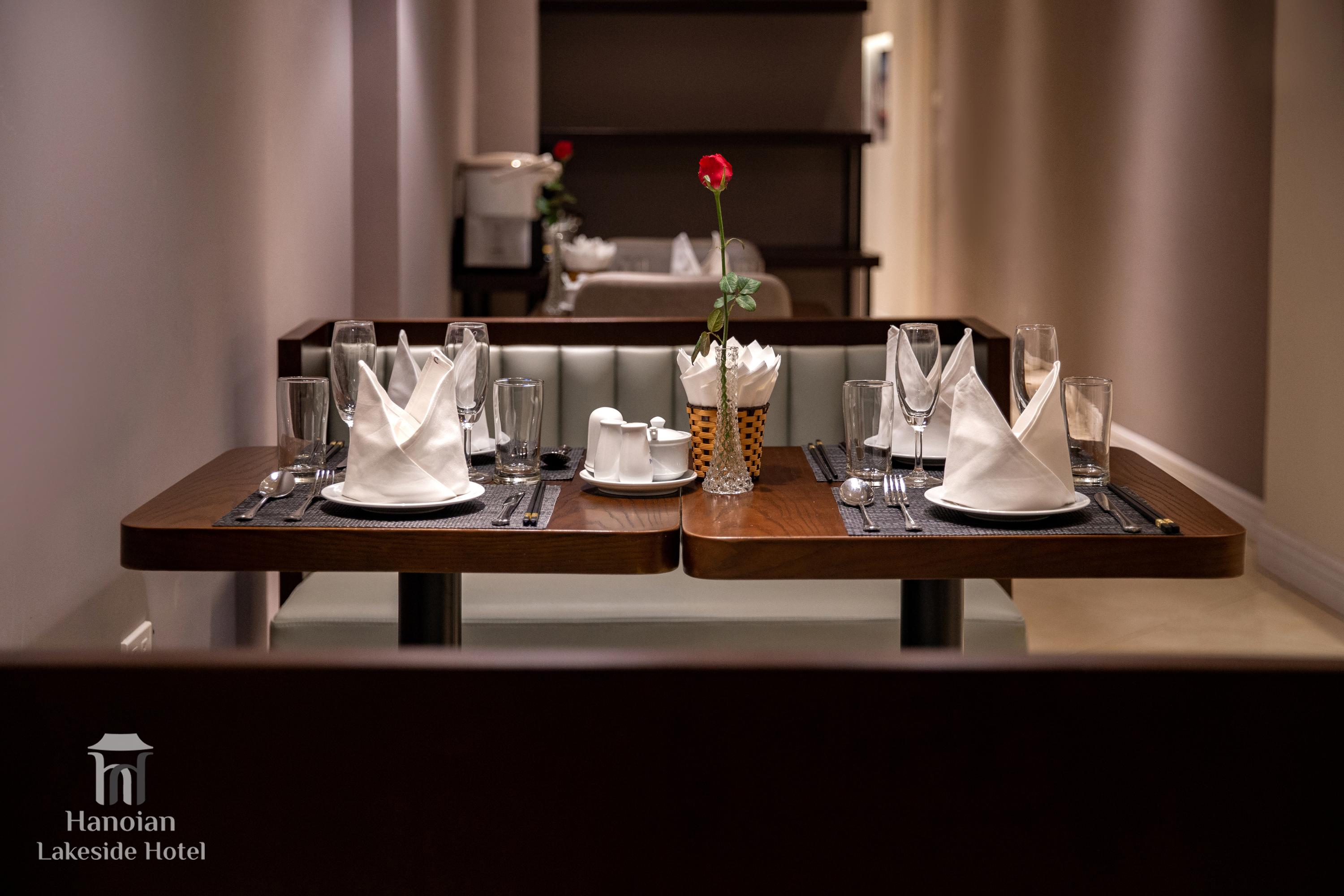 Lakeside Premium & Travel Hotel Hanói