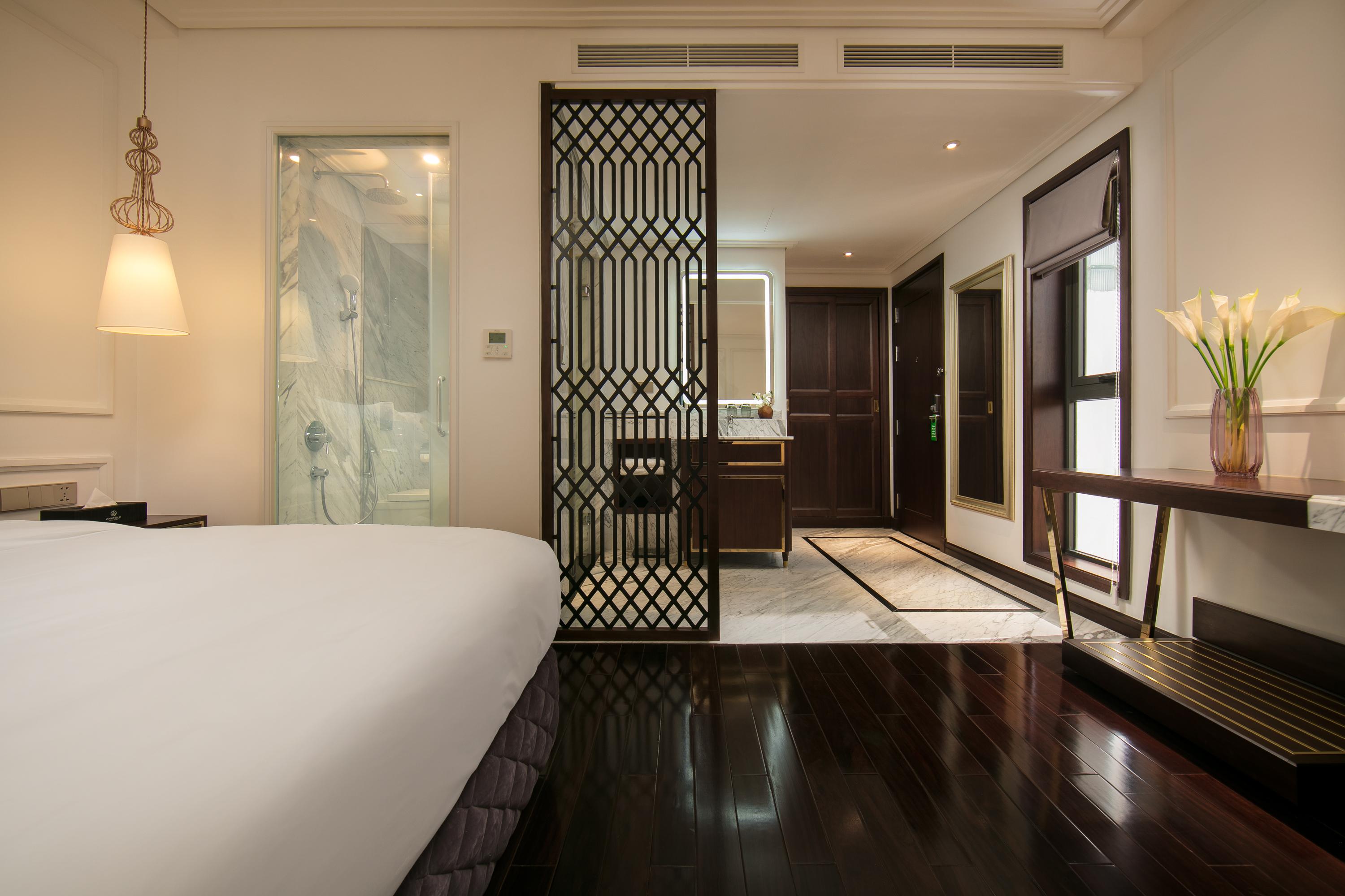 Khách sạn Anatole 5*