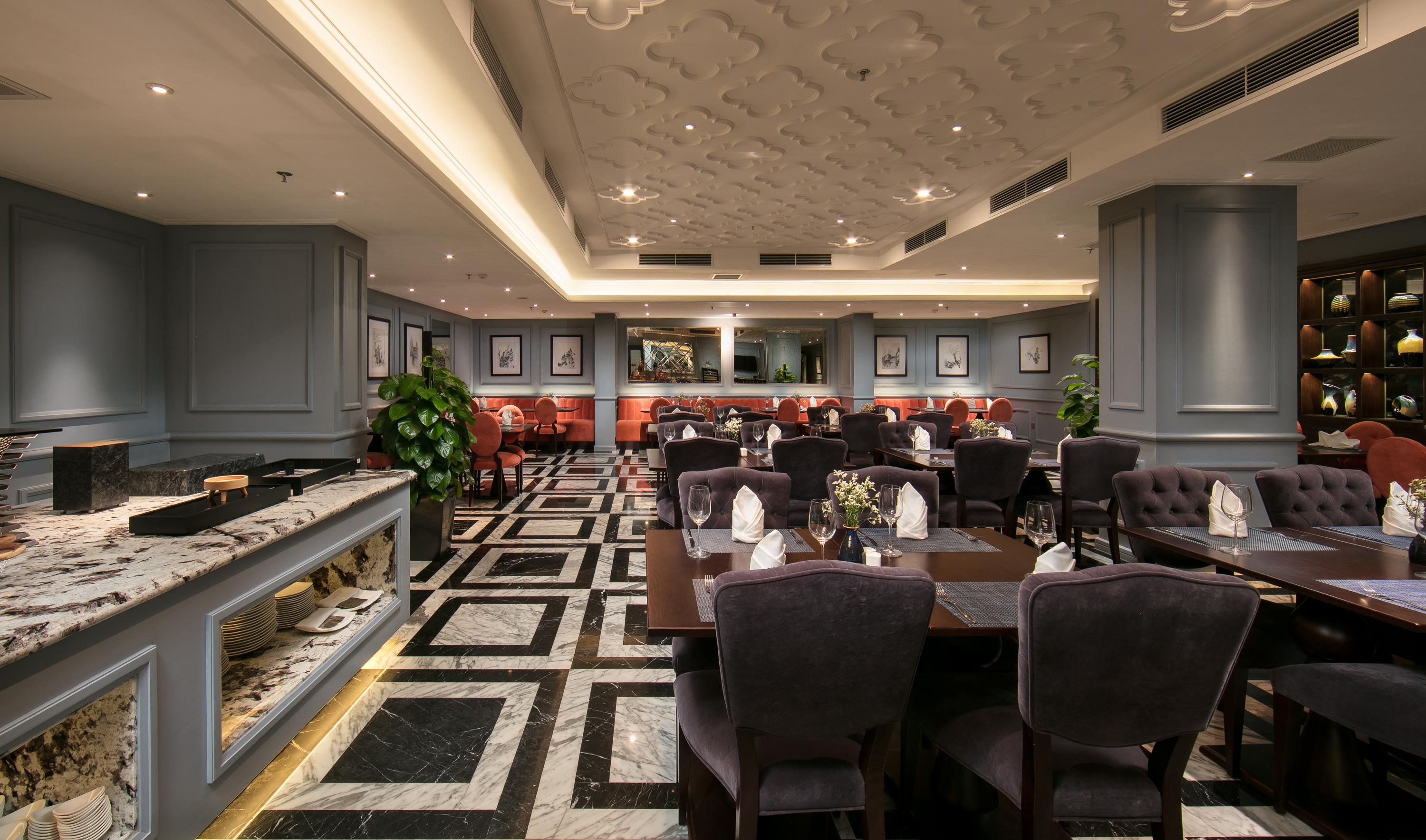 Khách sạn Anatole 5*