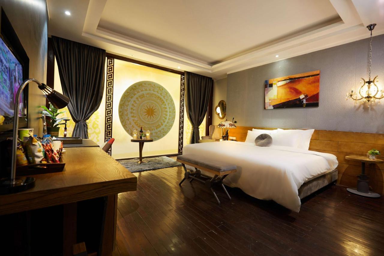 Calido Hotel 3*