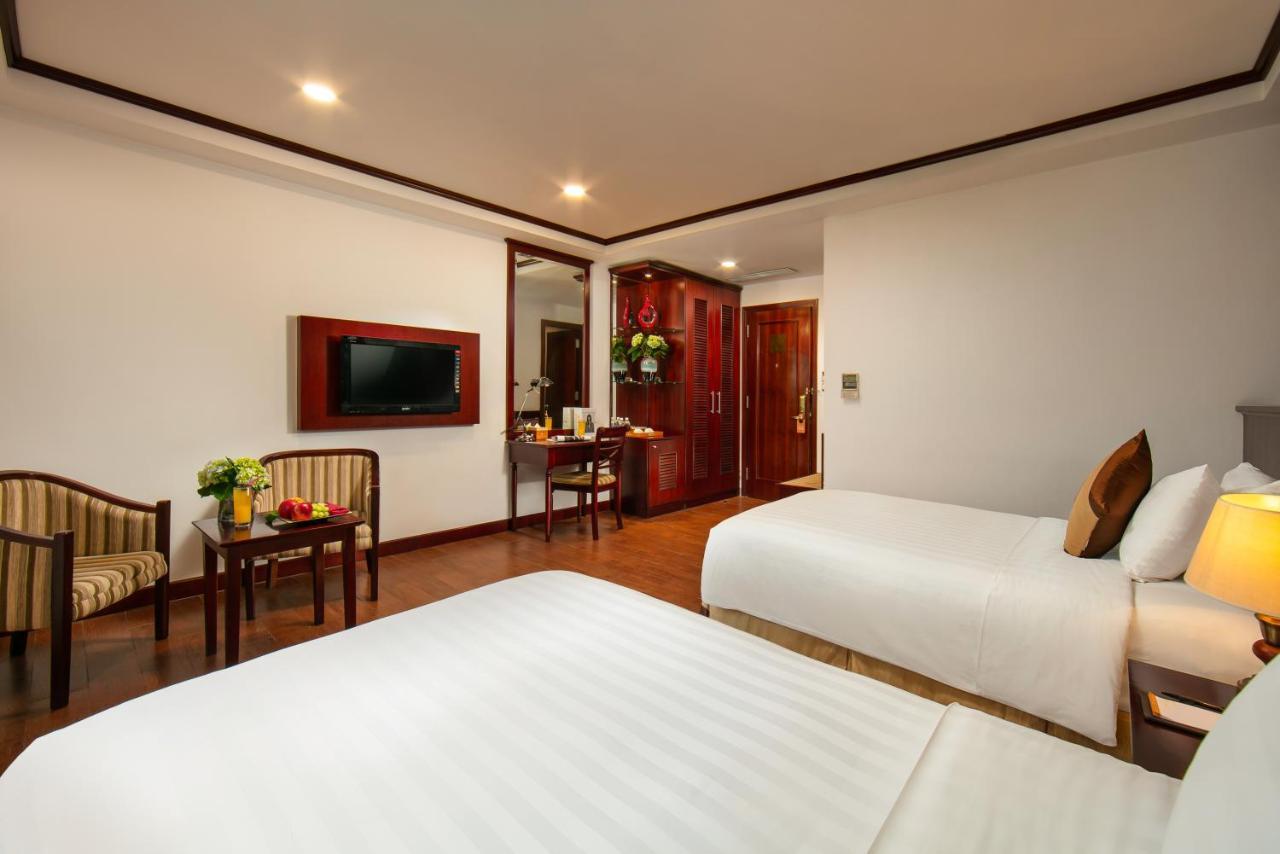 Hotel De Trendy & 4*