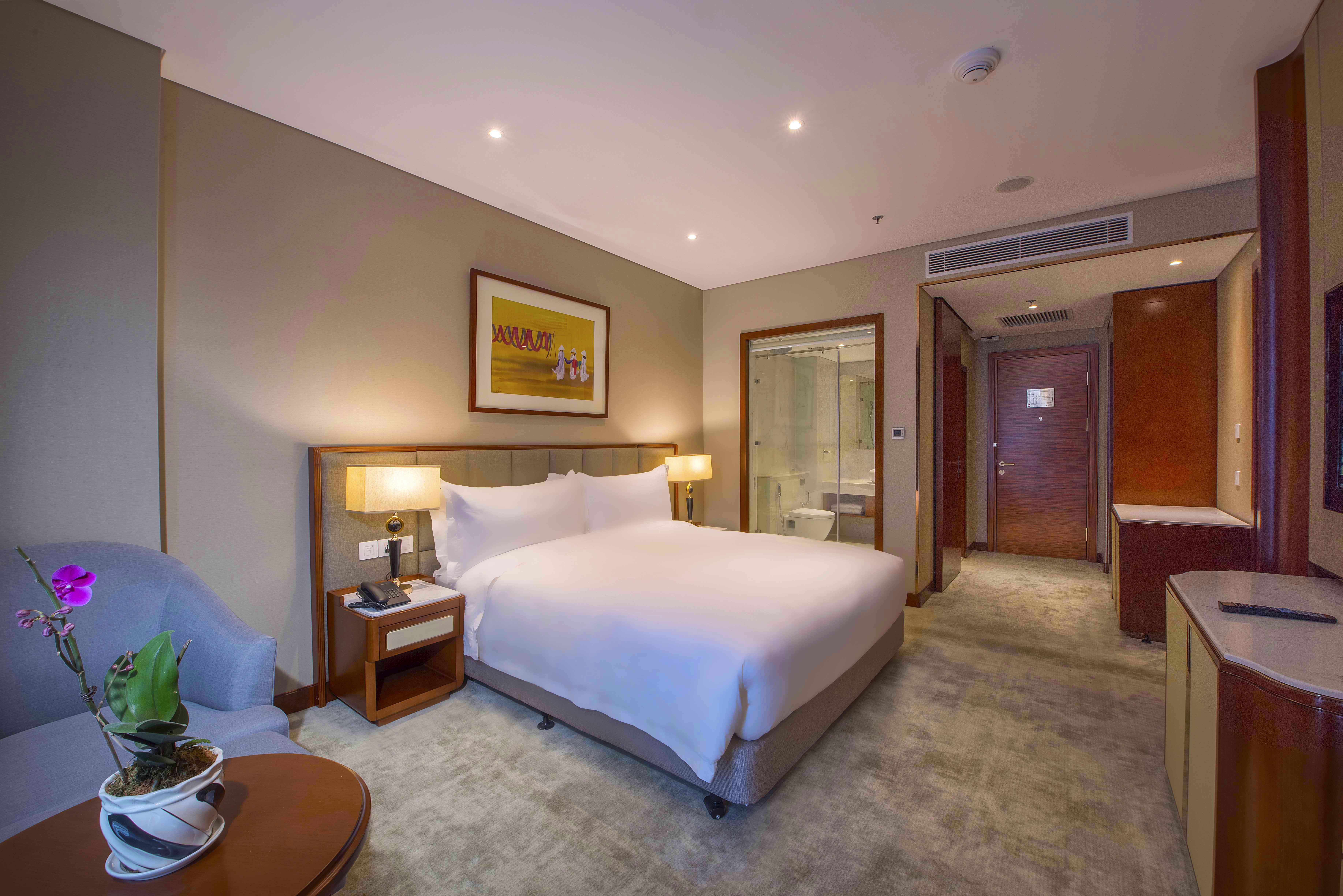 Wyndham Garden Hotel 4*