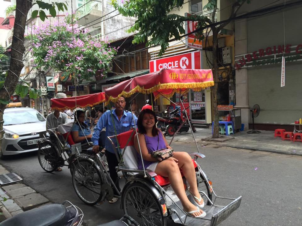Vietnam Apple