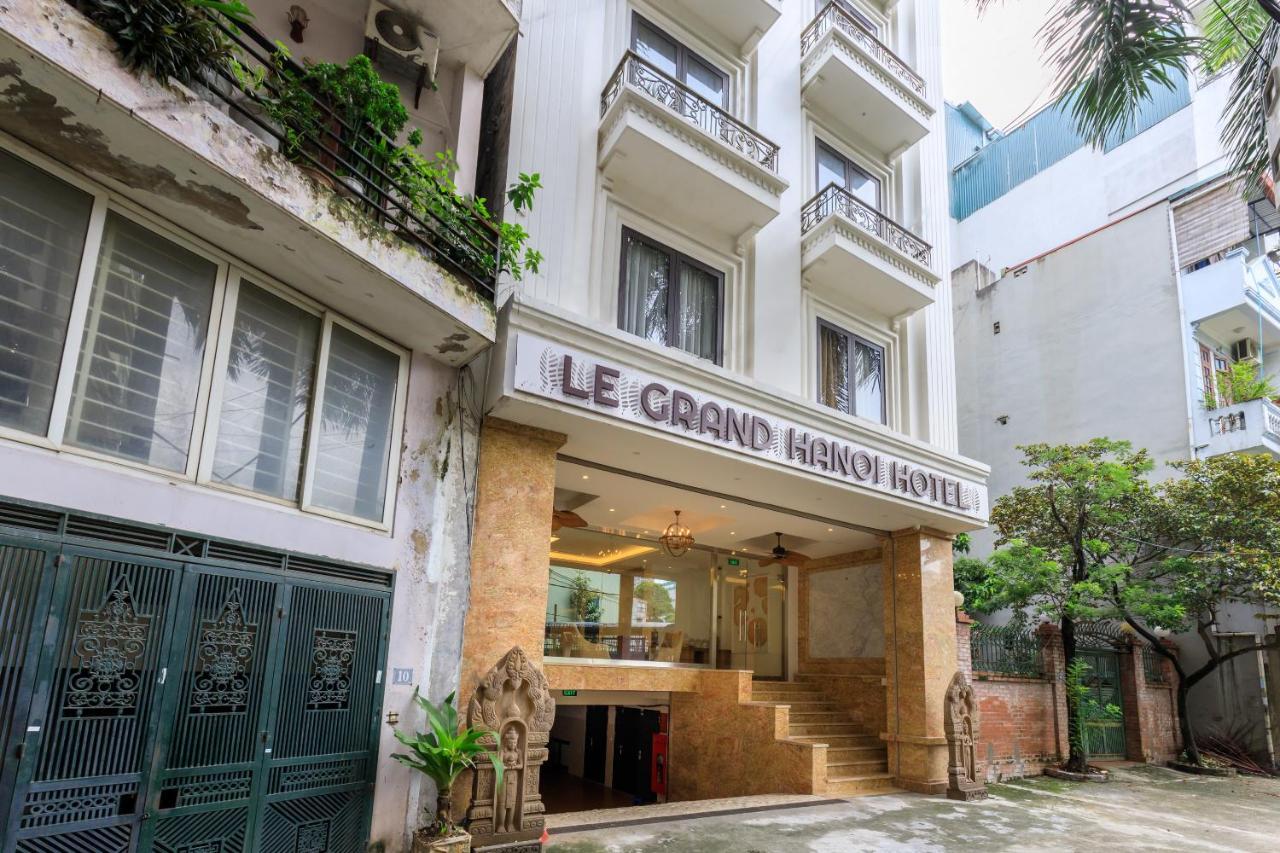 Hotel Super Oyo Capital O 1169 Le Grand - The Charm 3*