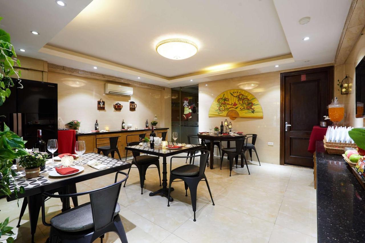 Calido Hotel 3*