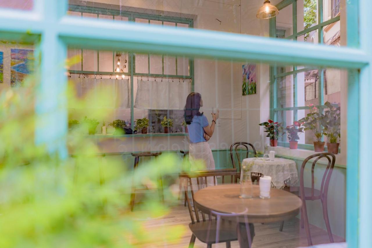 Chu Nhat Cafe & Homestay - So 1 Ngach 38 Ngo 5 Tu Hoa, Tay Ho - Co So 2 Frühstückspension Hanoi