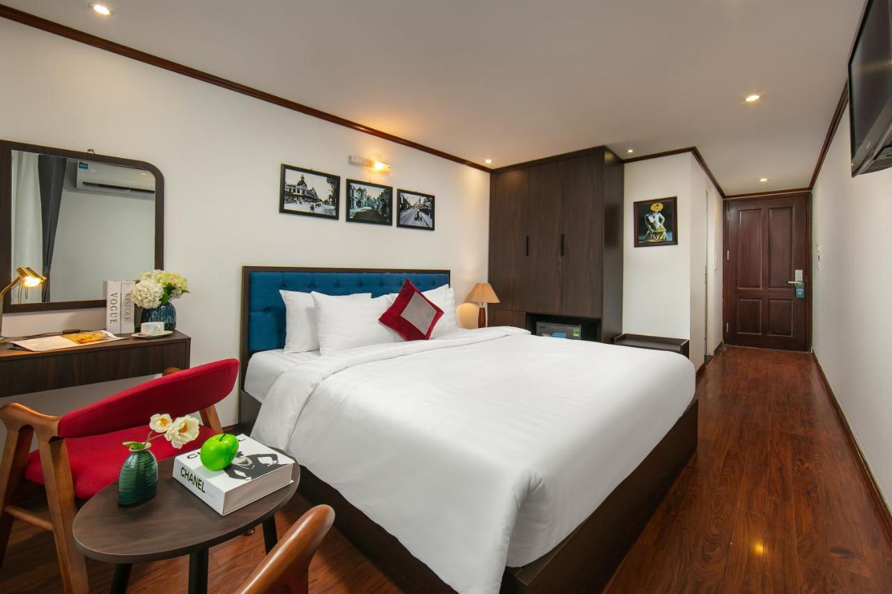 Hotel Silk Flower & Hanoi