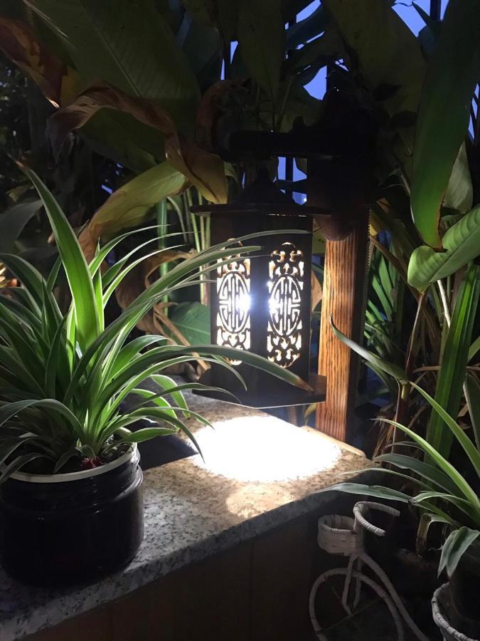 Chez Madame Binh * Hanoi