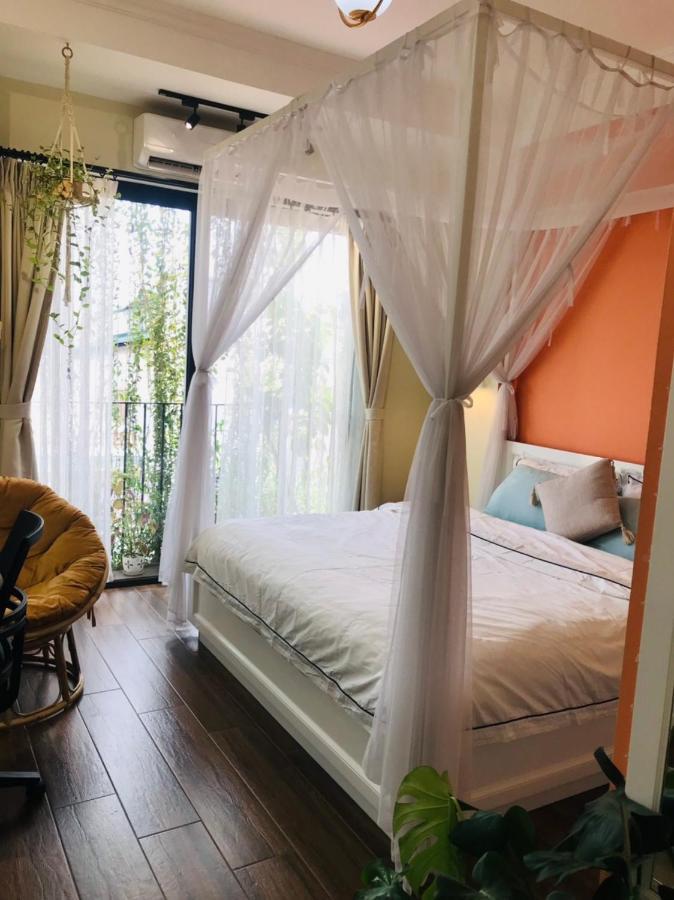 Bed & Breakfast Chez Madame Binh *