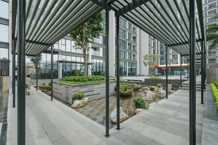 Vinhomes Metropolis *