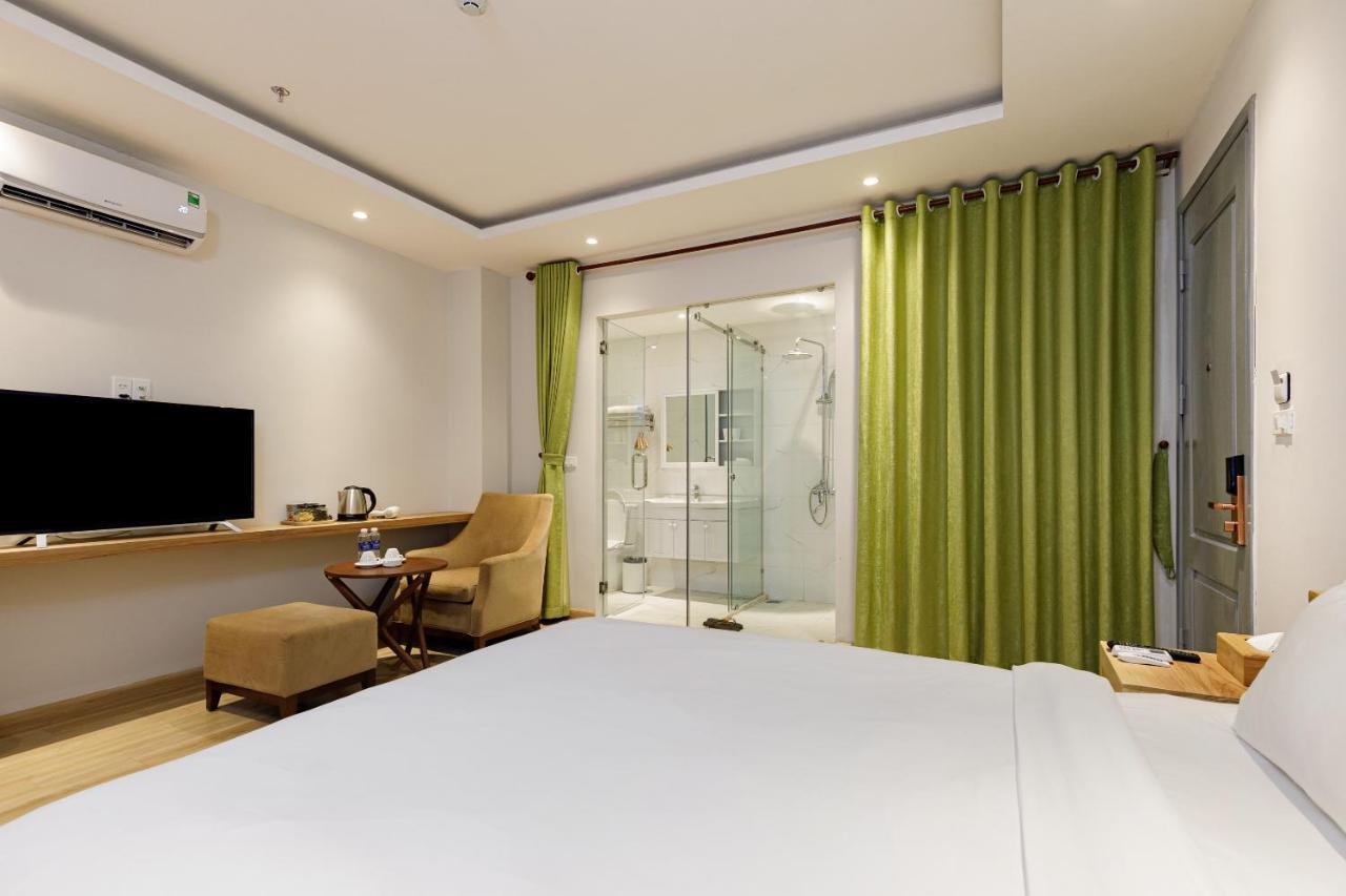 Hotel Super Oyo Capital O 1169 Le Grand - The Charm