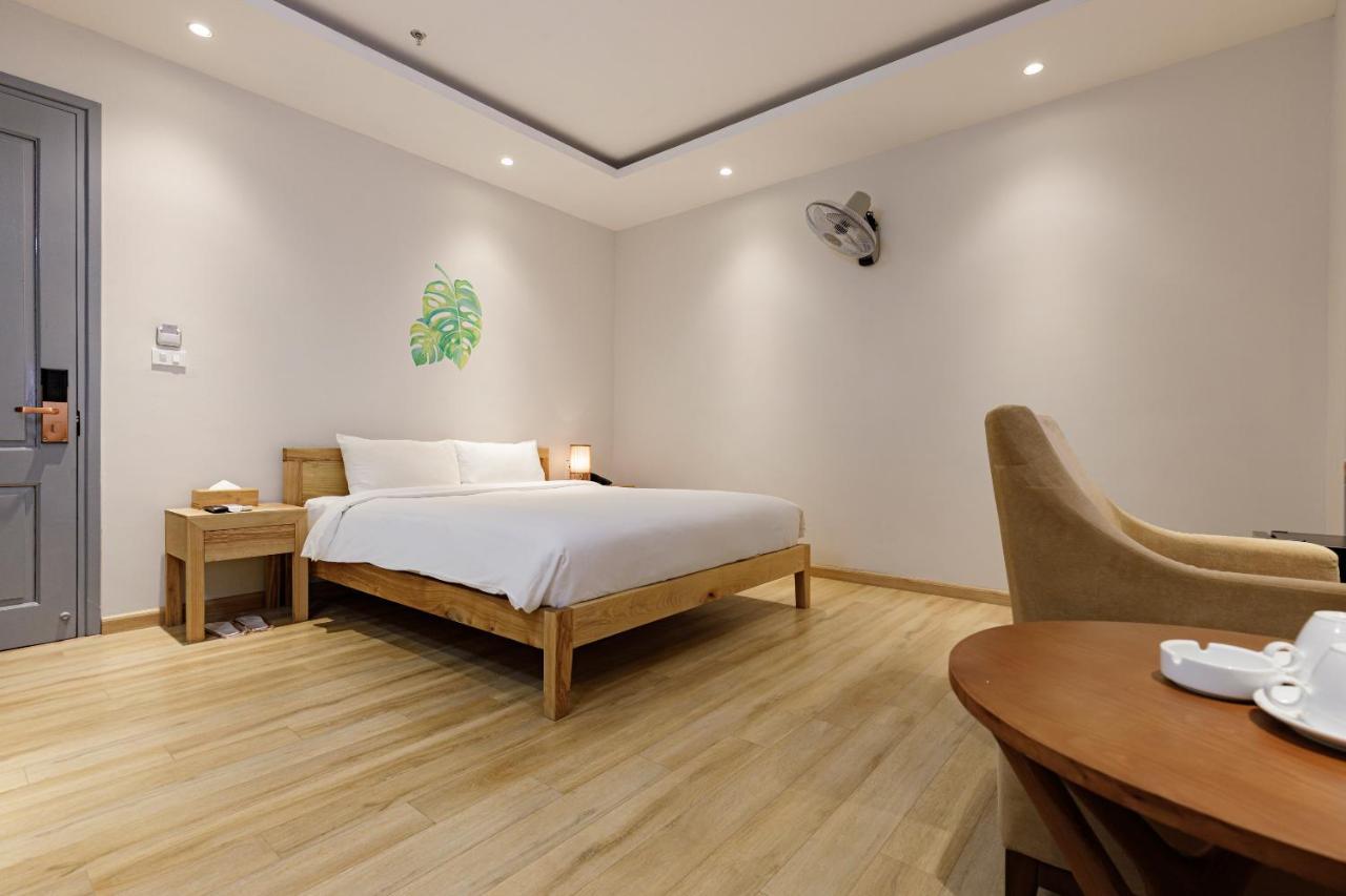 Super Oyo Capital O 1169 Le Grand - The Charm 3*