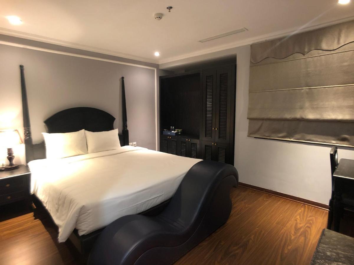 Le Grand - The Hotel