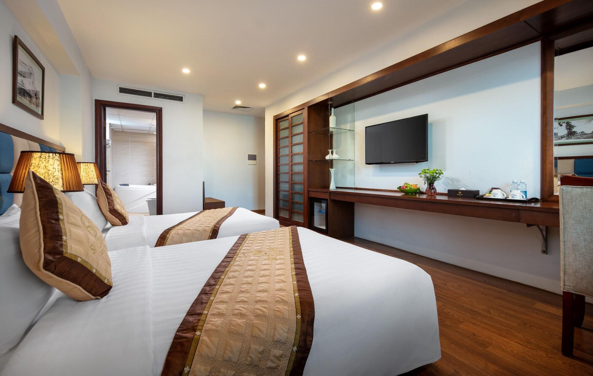 Skylark Hotel