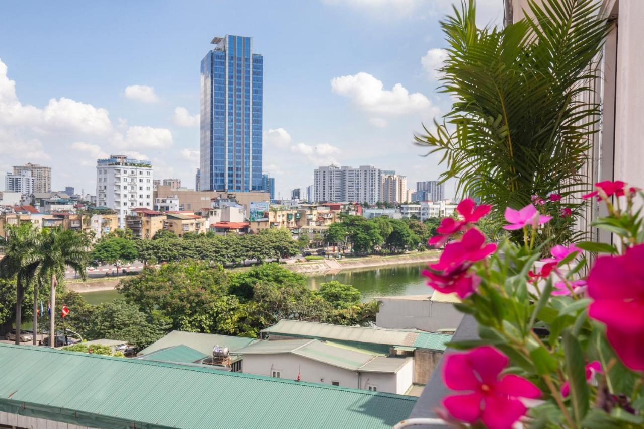 Sumitomo Tower-1 Bed & Hà Nội