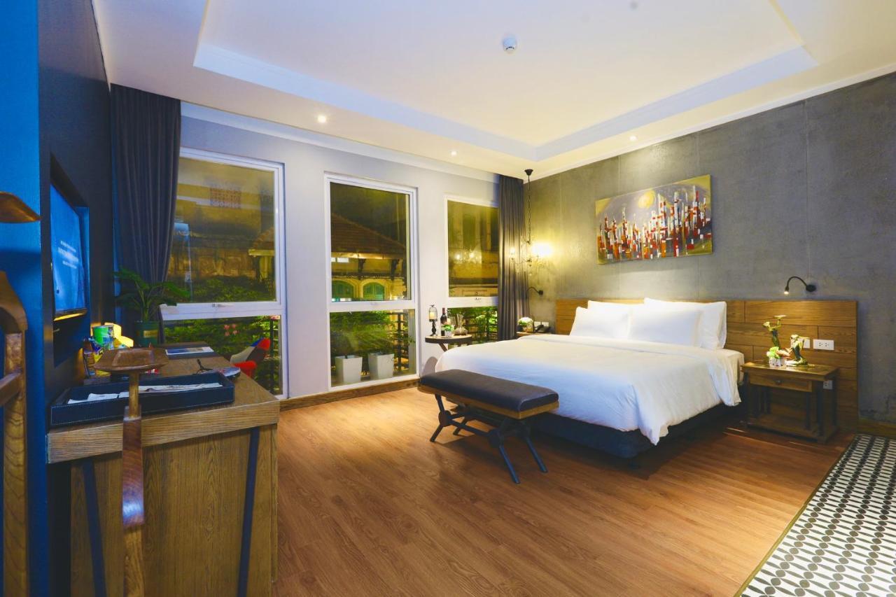 Hotel Calido
