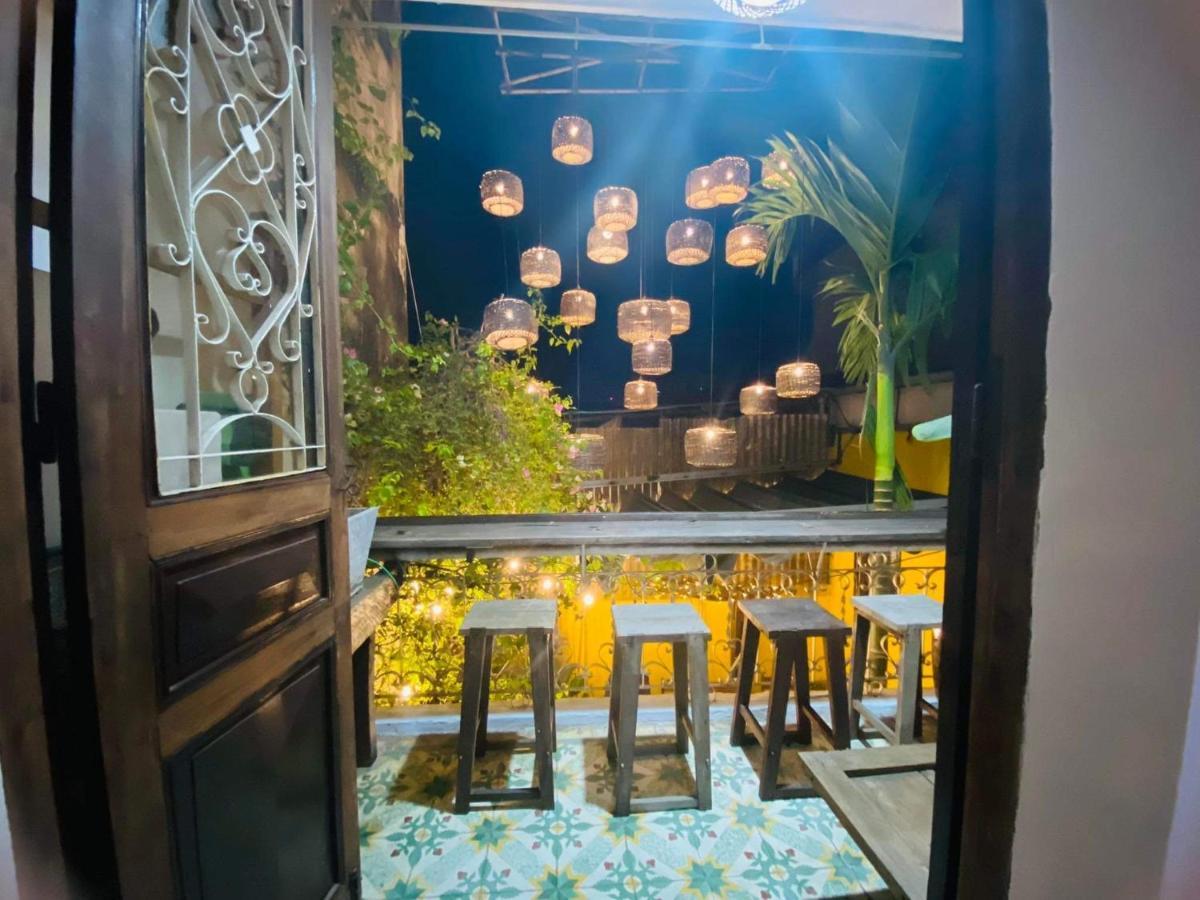 Chu Nhat Cafe & - 12 Ngo 41 Duong Lang - Co So 1 Hostel