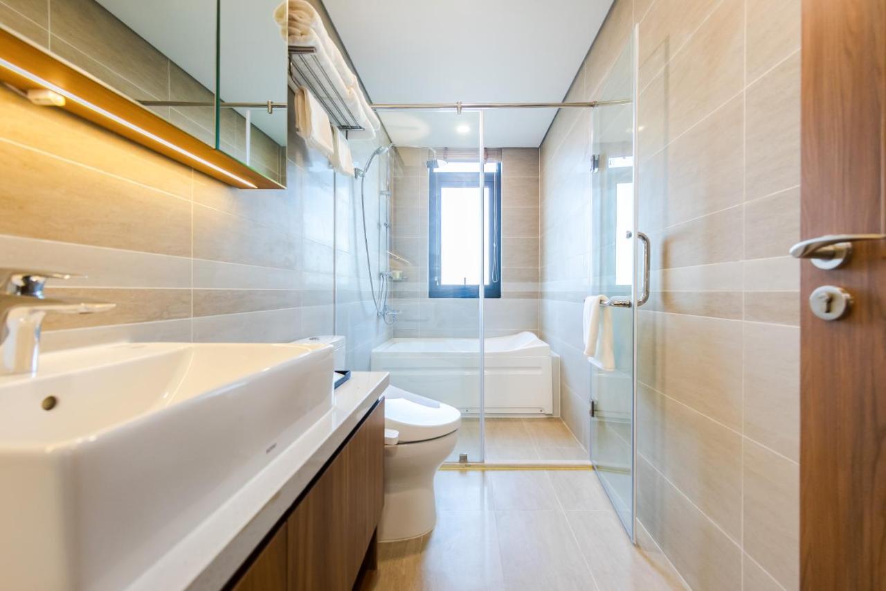 Five Star Westlake 1st-4th Floors & Serviced 5* Hanoi