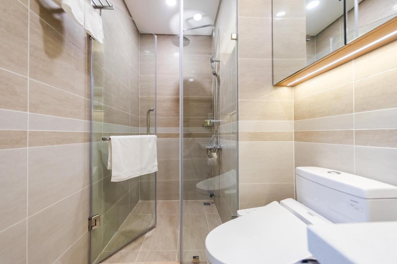 Five Star Westlake 1st-4th Floors & Serviced Hotel 5*