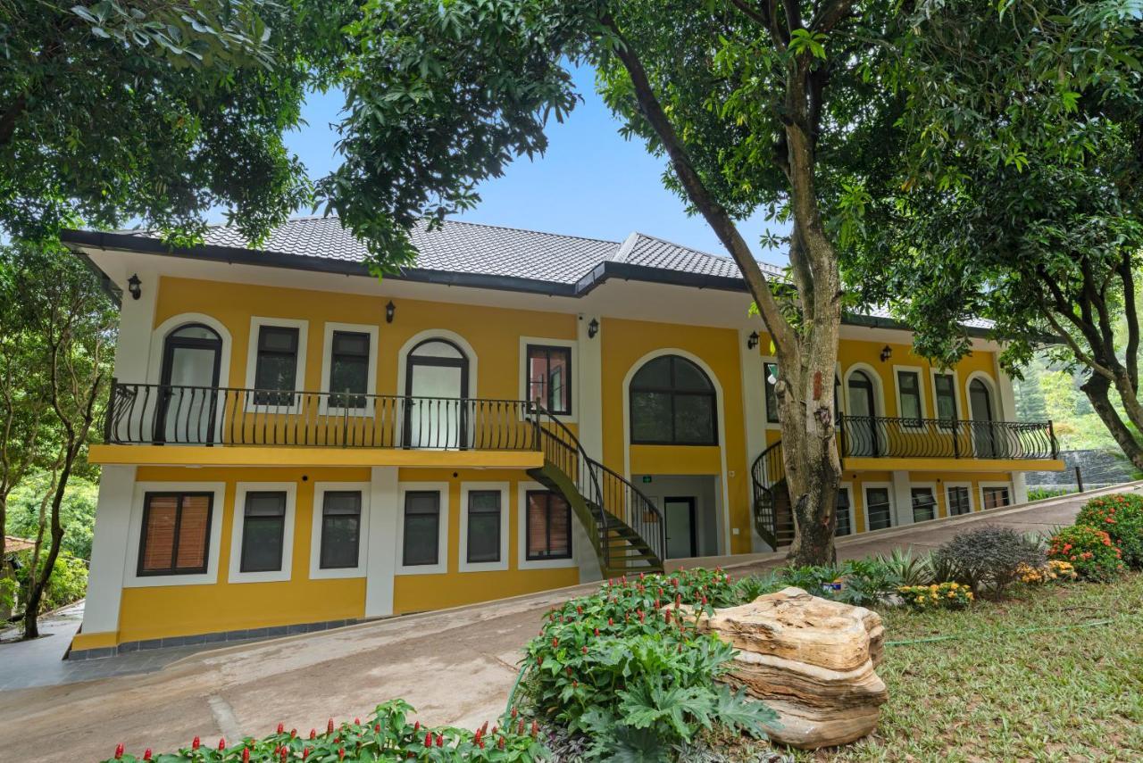 Aparthotel Cerf Volant Soc Son Hanoi