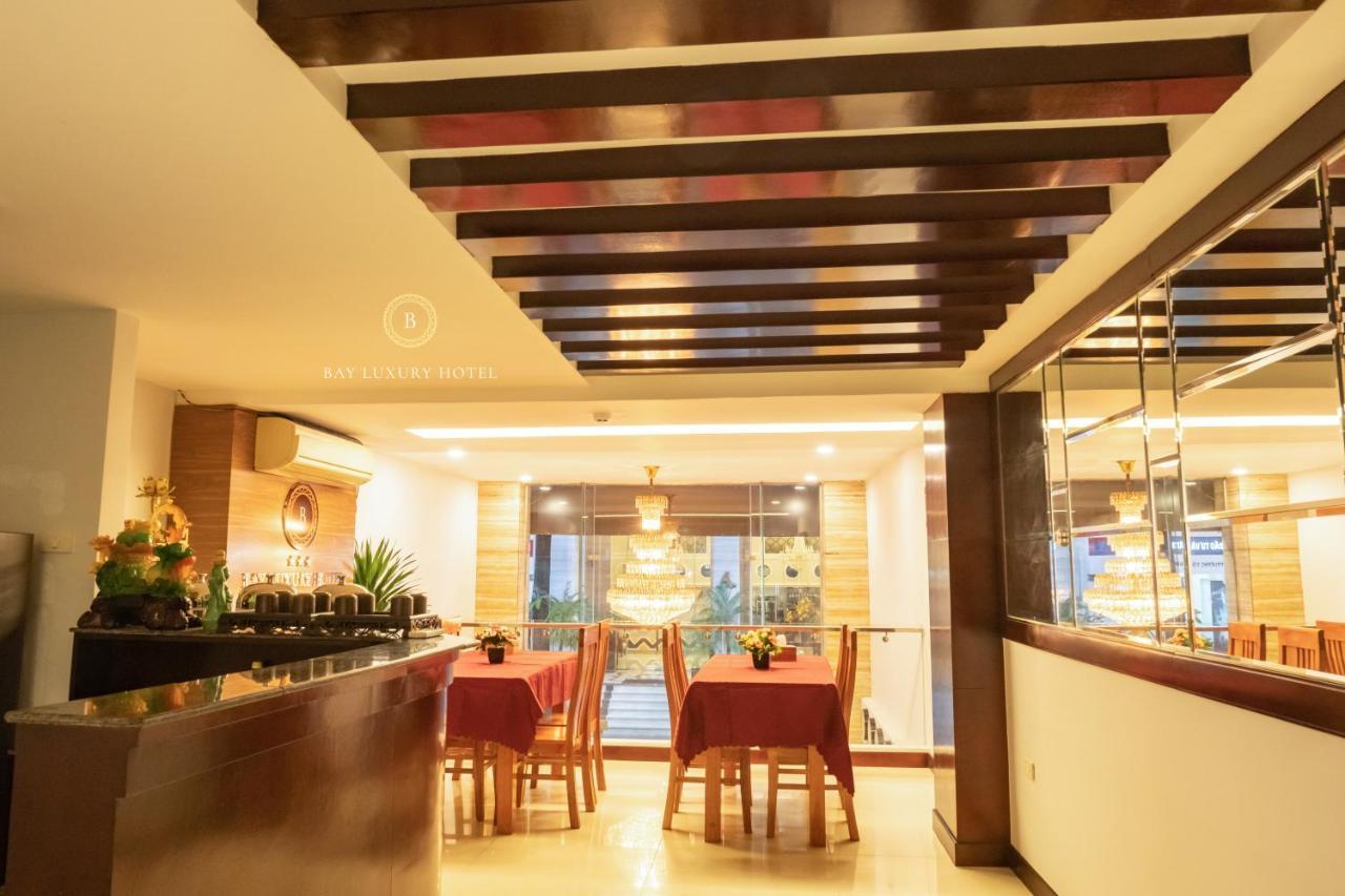 Hotel Bay Luxury & - No 9 Nguyen Truong To, Ha Noi 3*