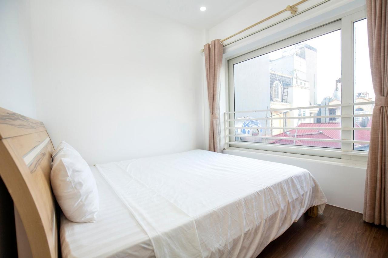 Sumitomo Tower-1 Bed & Hà Nội