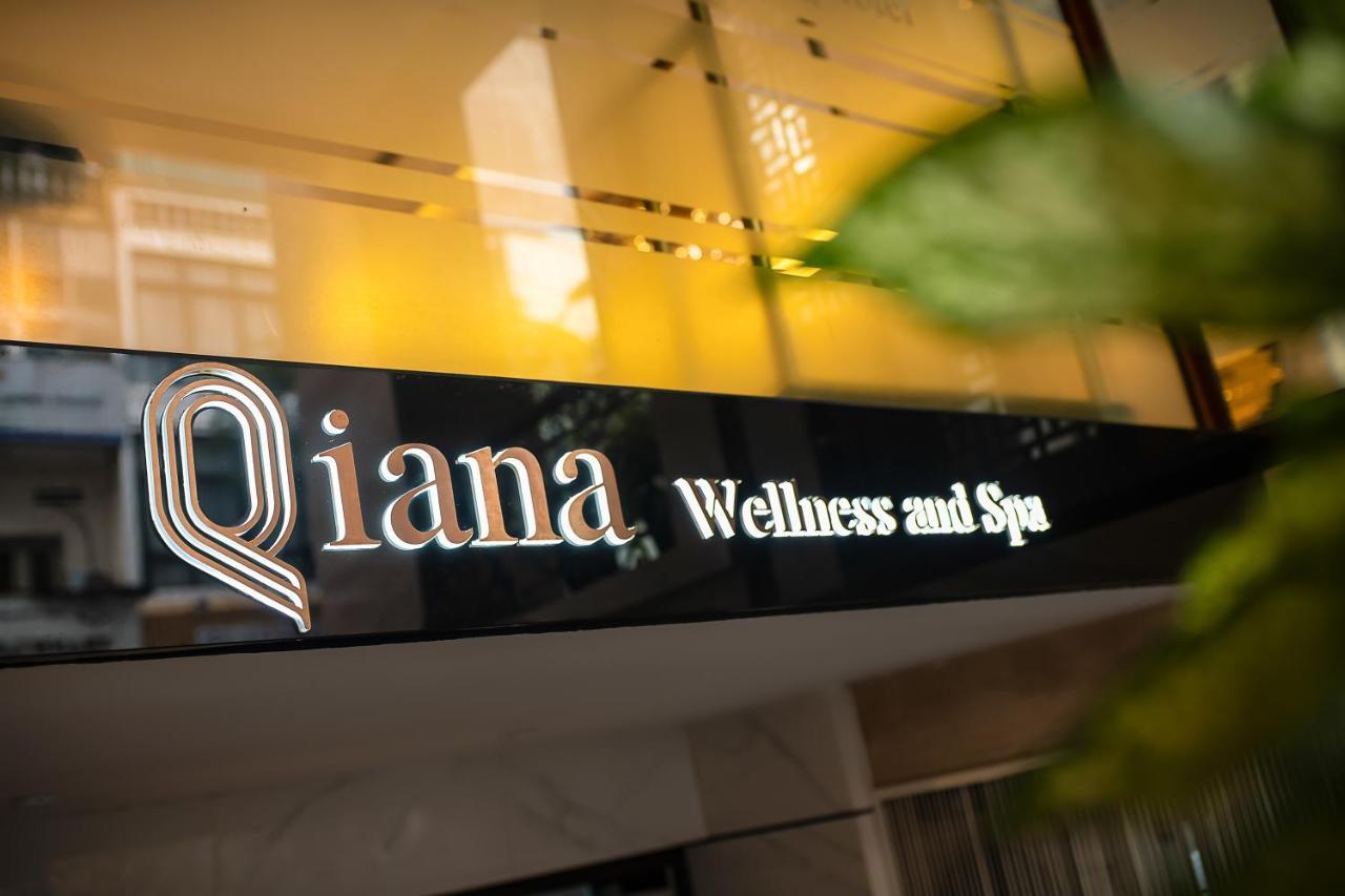 The Q 4* Hanoi