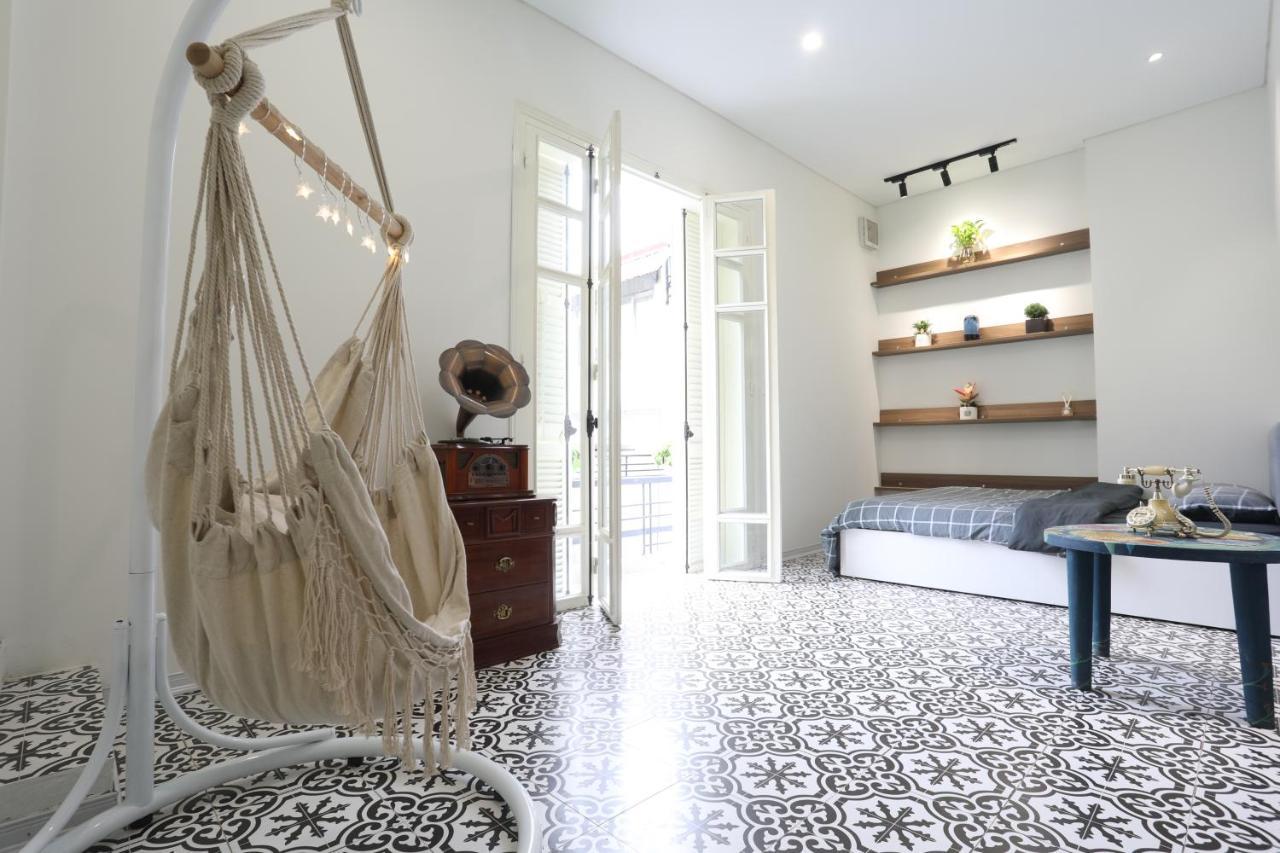 Apartment Centrally Located - Balcony Homestay Hanoi