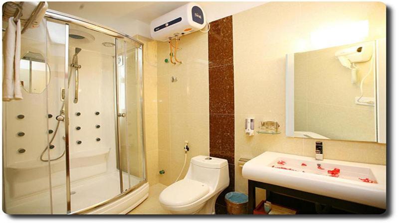 Khach San Thu Do Formerly Impressive 3* Hanoi