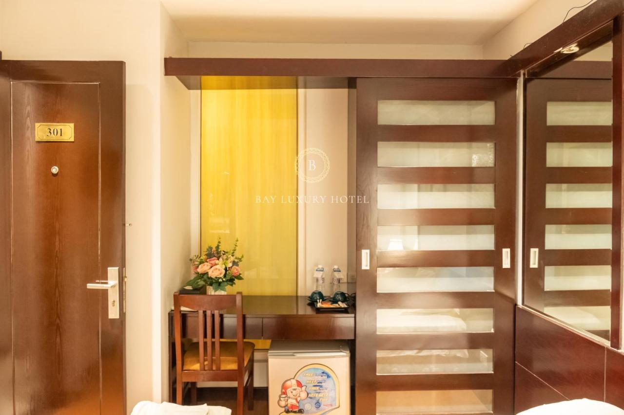 Hotel Bay Luxury & - No 9 Nguyen Truong To, Ha Noi 3*