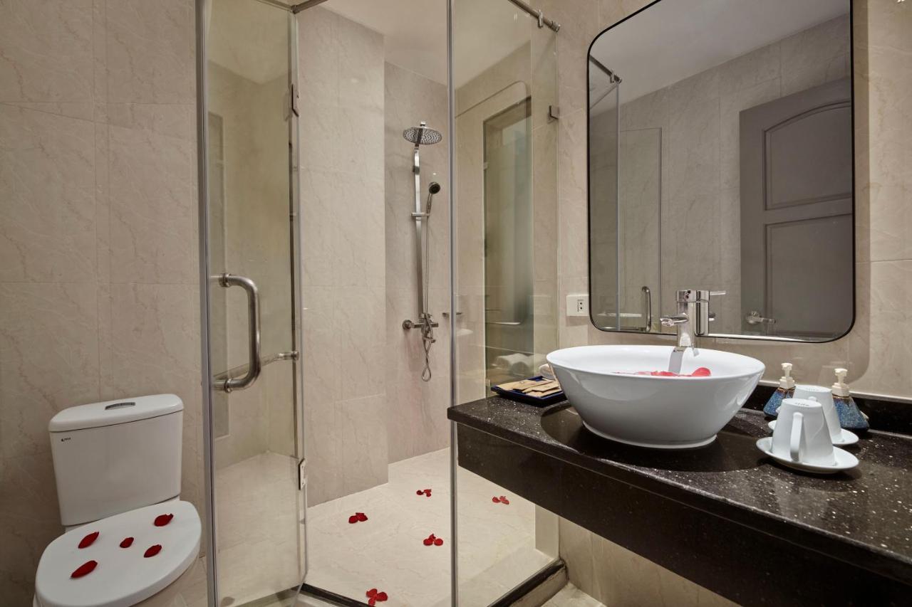 Hotel Flora 4*