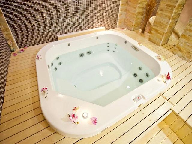 View 2 Hotel 2*