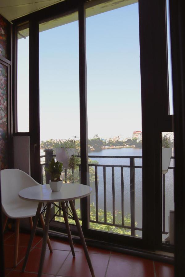 Ha Noi Truc Bach Lake View Studio *