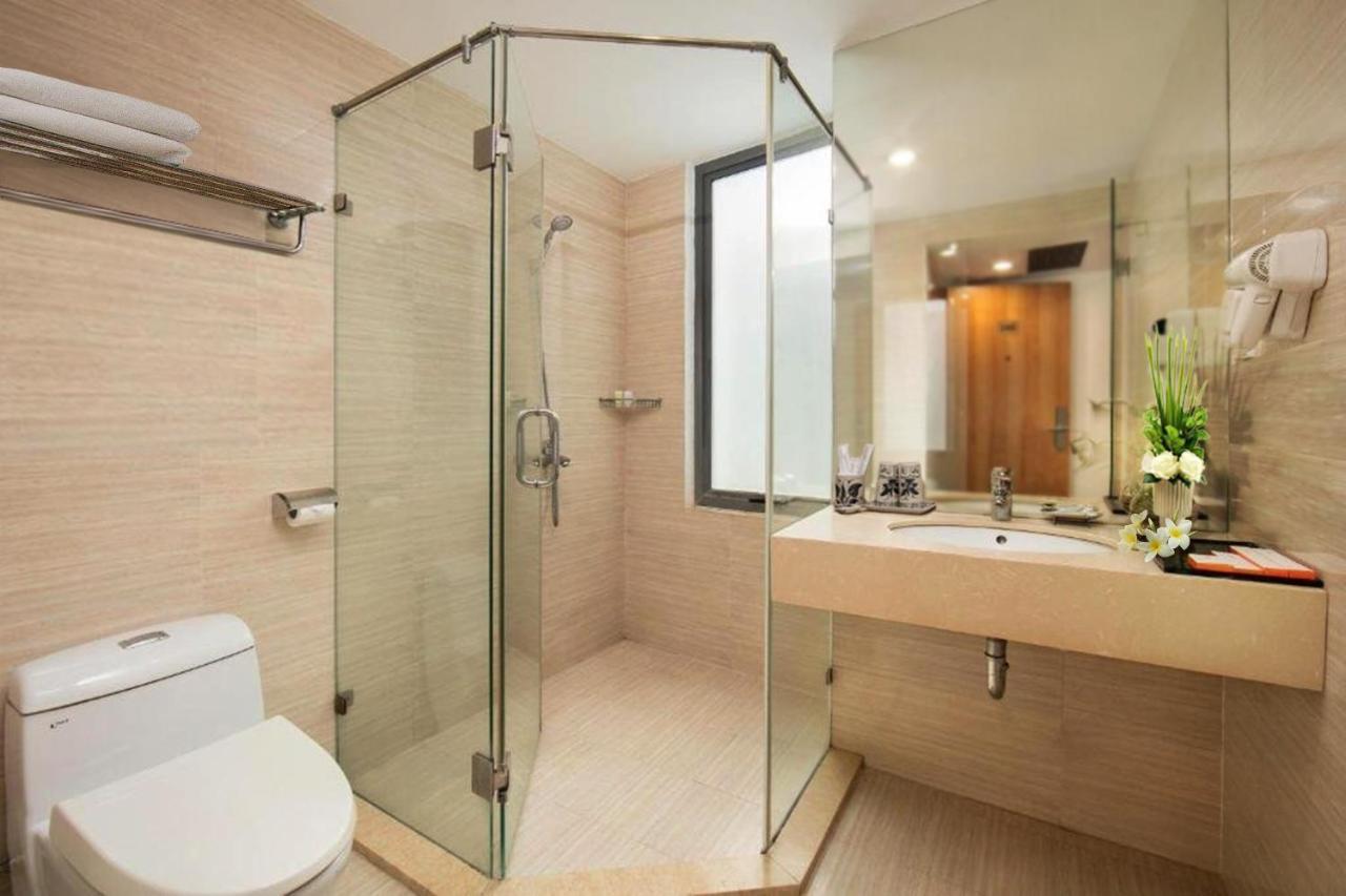 Hotel Aviary & Travel