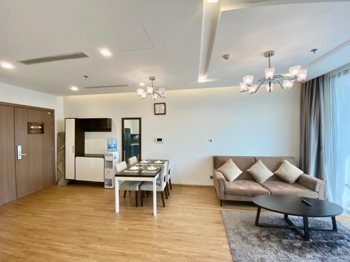 Apartment Hana Housing - Vinhomes Metropolis