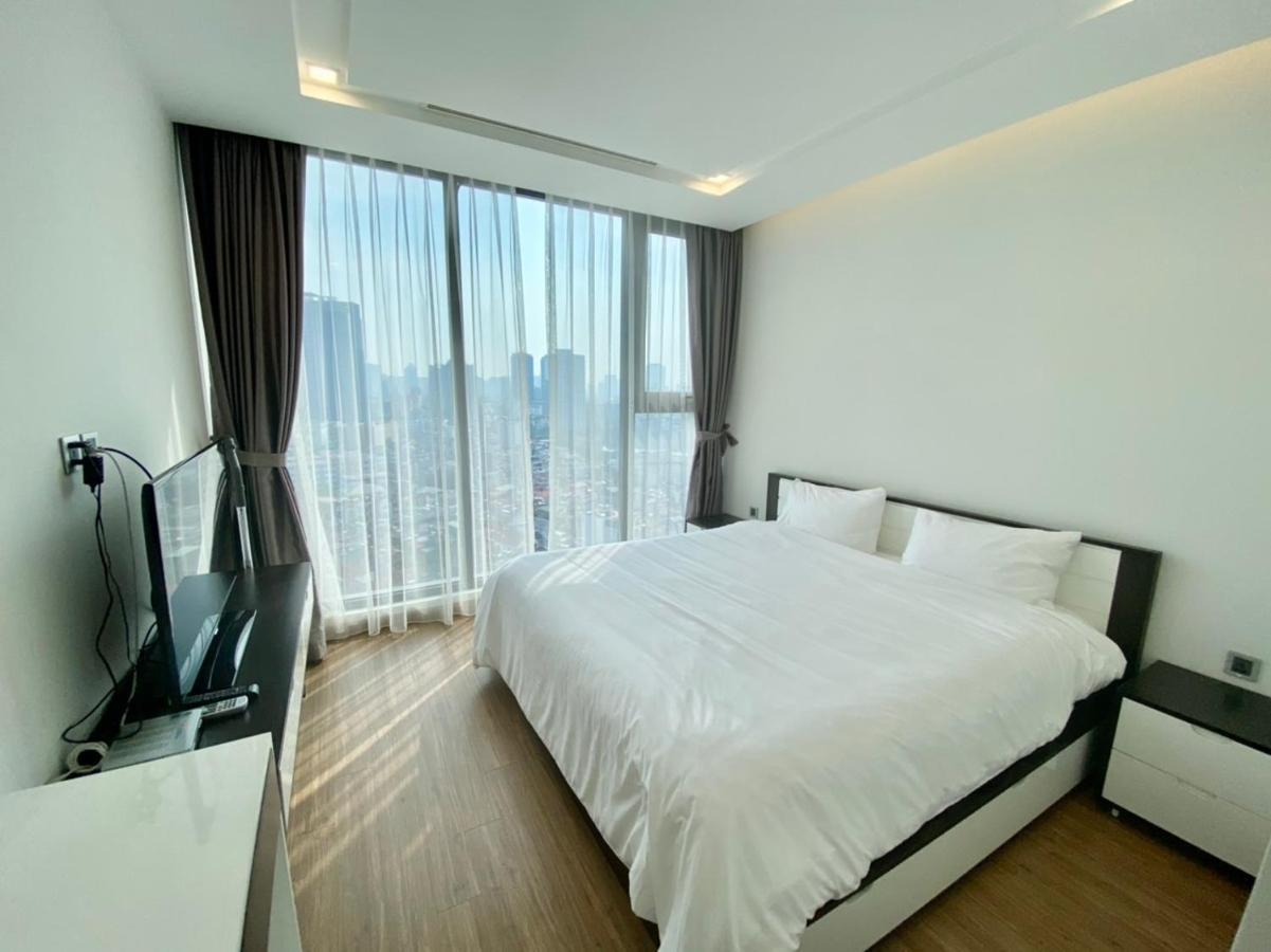 Apartment Hana Housing - Vinhomes Metropolis *
