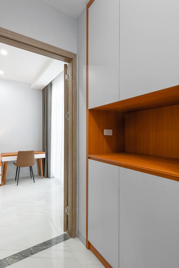 Ami House *