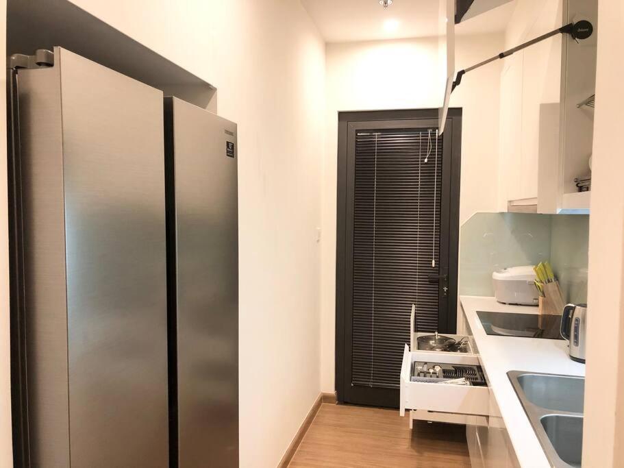 Apartment Luxury Condotel Vinhomes Skylake Keangnam - Netflix Free Hanoi