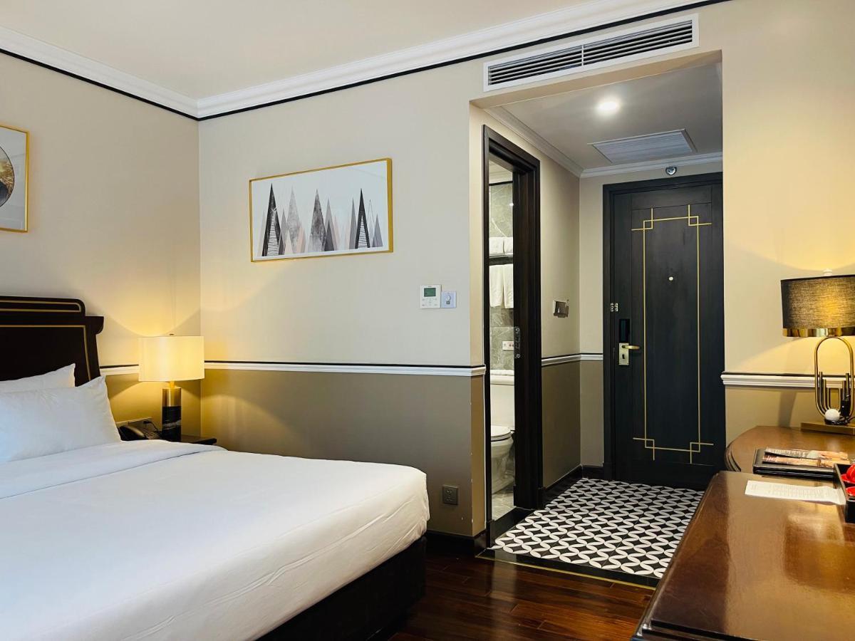 Du Monde Art Hanoi