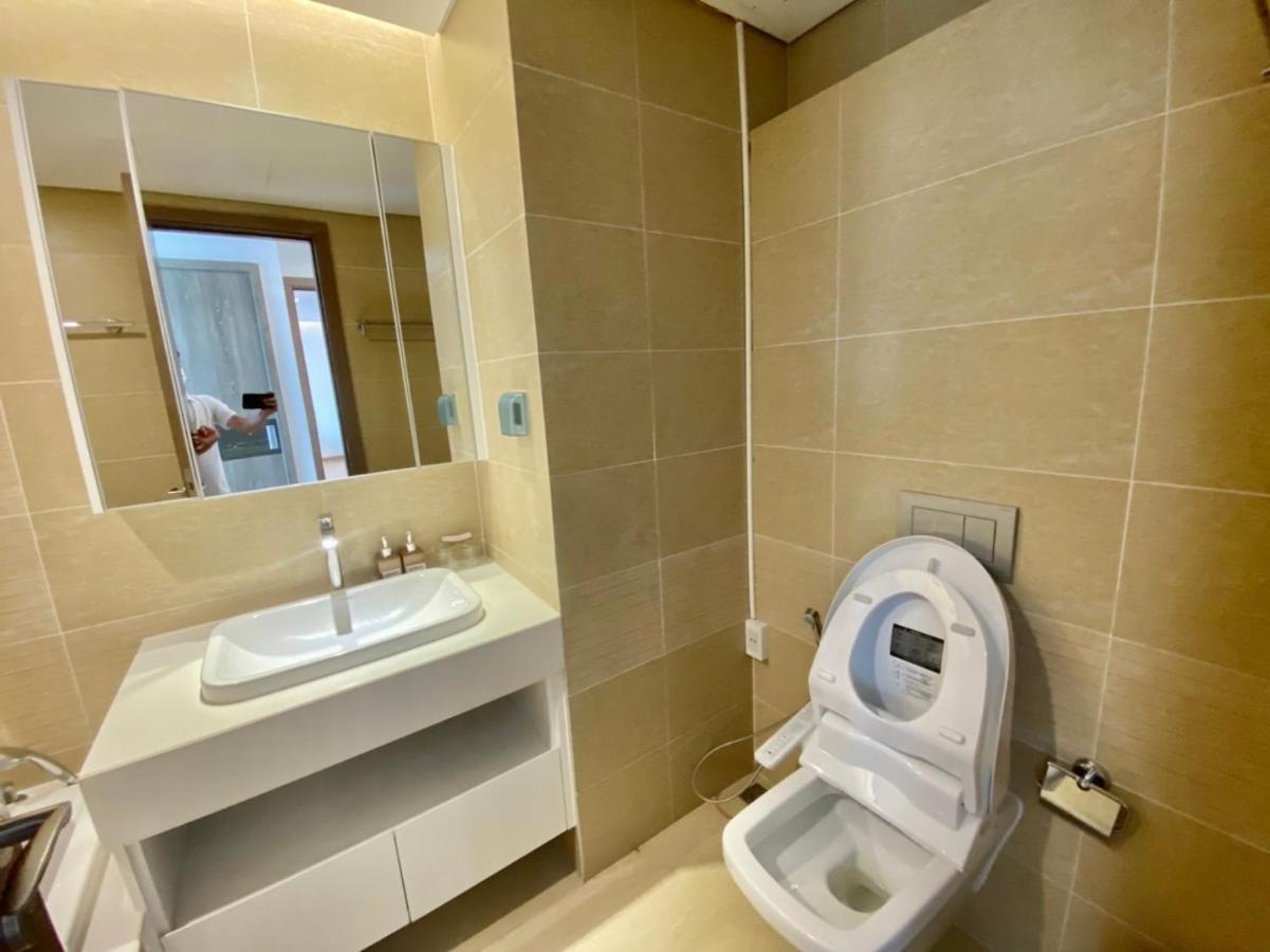 Apartment Hana Housing - Vinhomes Metropolis Hanoi