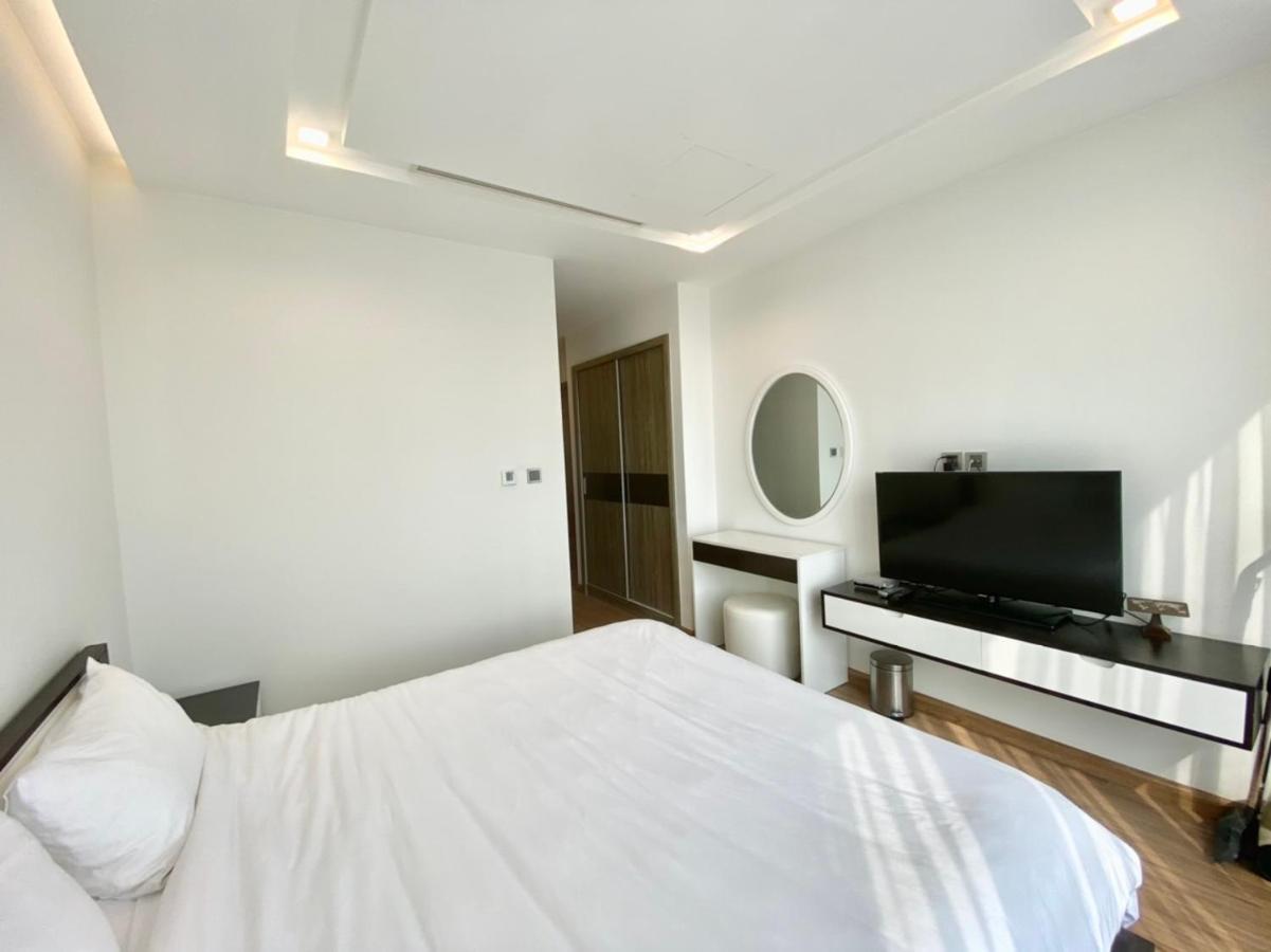 Apartment Hana Housing - Vinhomes Metropolis