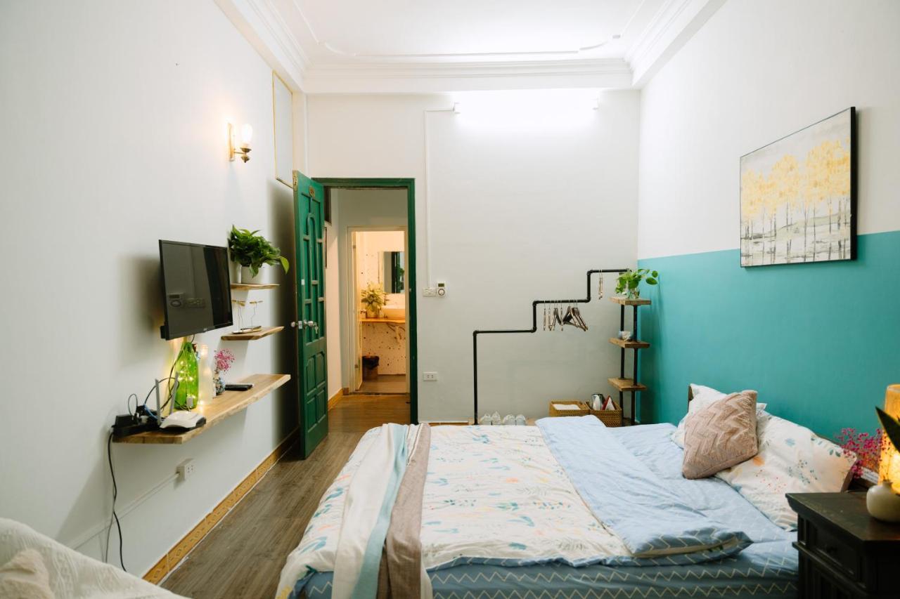 Homestay Hola House *