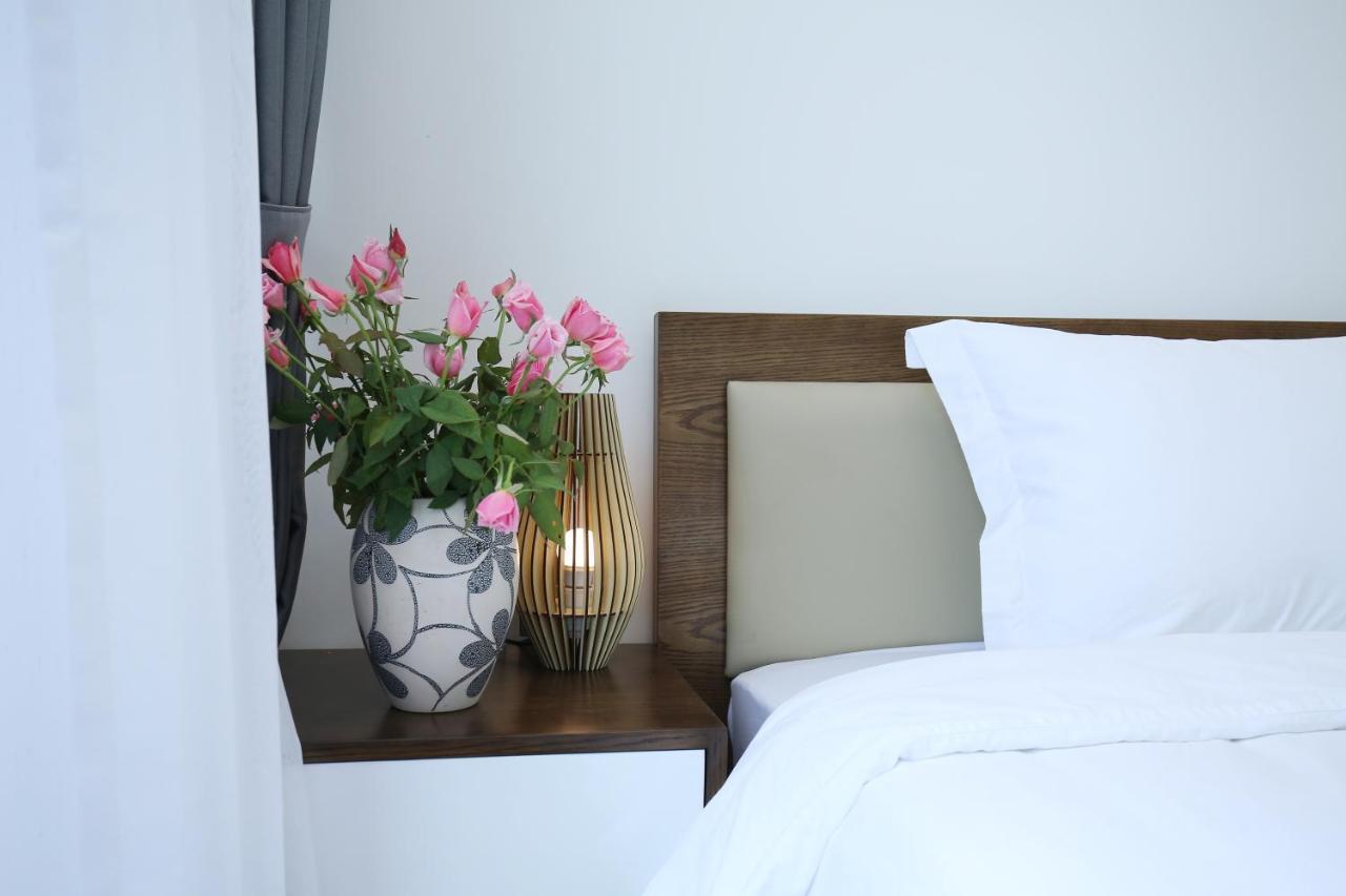 Apartment Investland- Vinhomes Metropolis One, Two, Three, Four Bedrooms