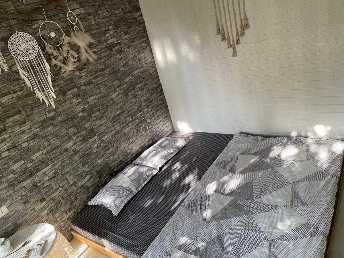 Elephant House - Duong Lam Homestay *