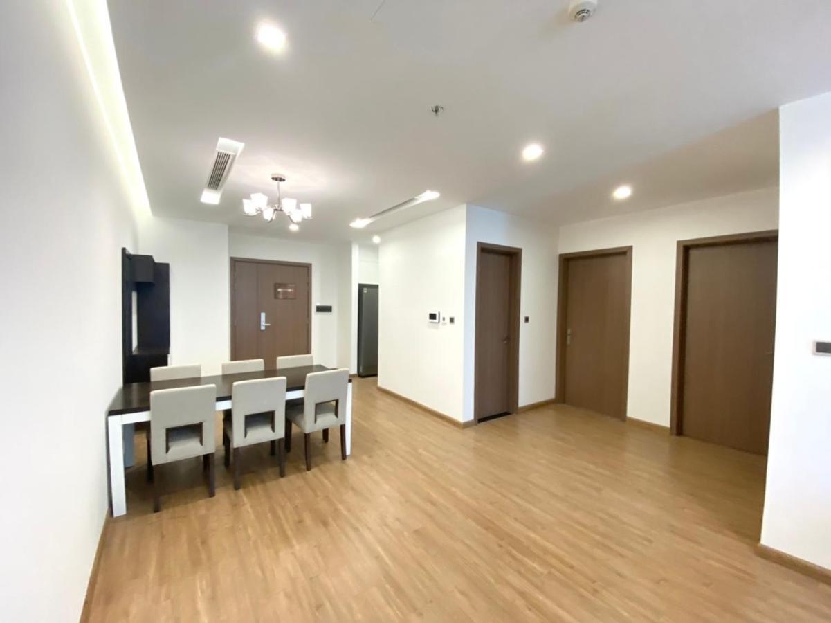 Apartment Hana Housing - Vinhomes Metropolis