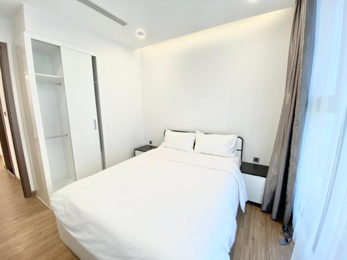 Hana Housing - Vinhomes Metropolis *