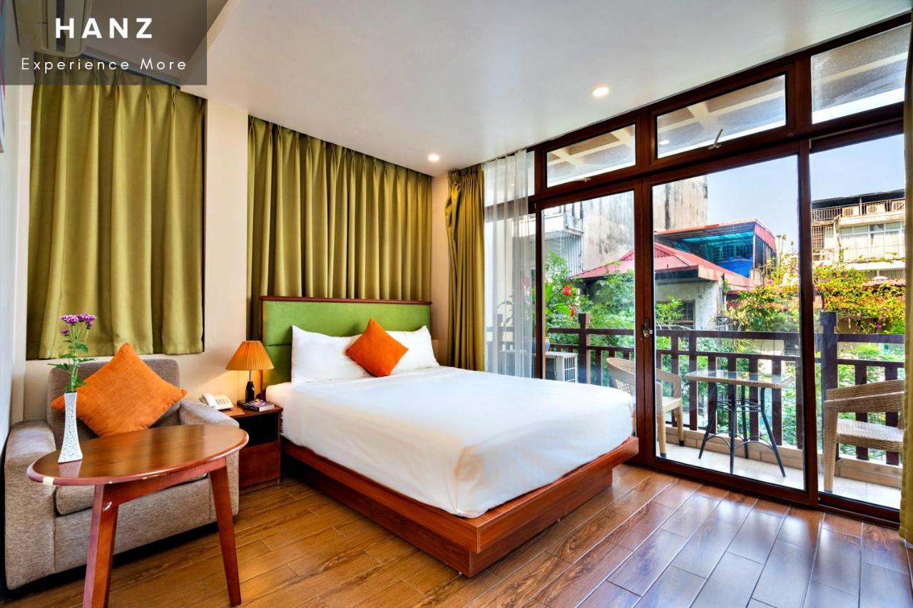 Hanz Lakeview Hotel