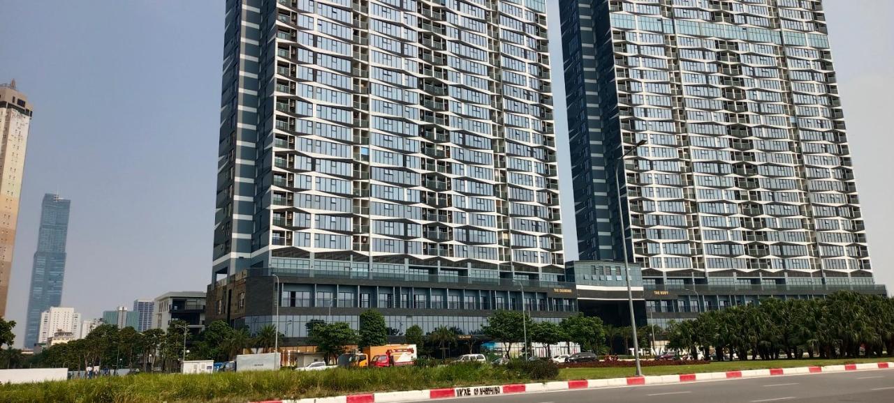 Apartment Full House - The Matrix One