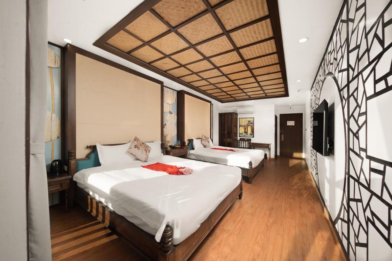 Veshia & Hotel 4*