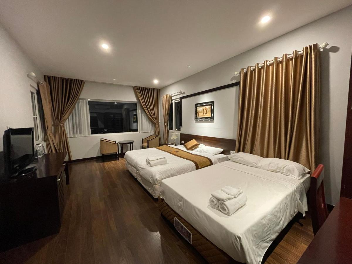 Hotel Bay Luxury & - No 9 Nguyen Truong To, Ha Noi 3*